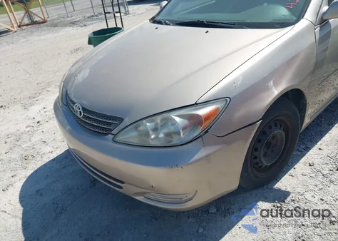 2004 Toyota Camry Le from USA, damaged, VIN 4T1BE30K14U871156